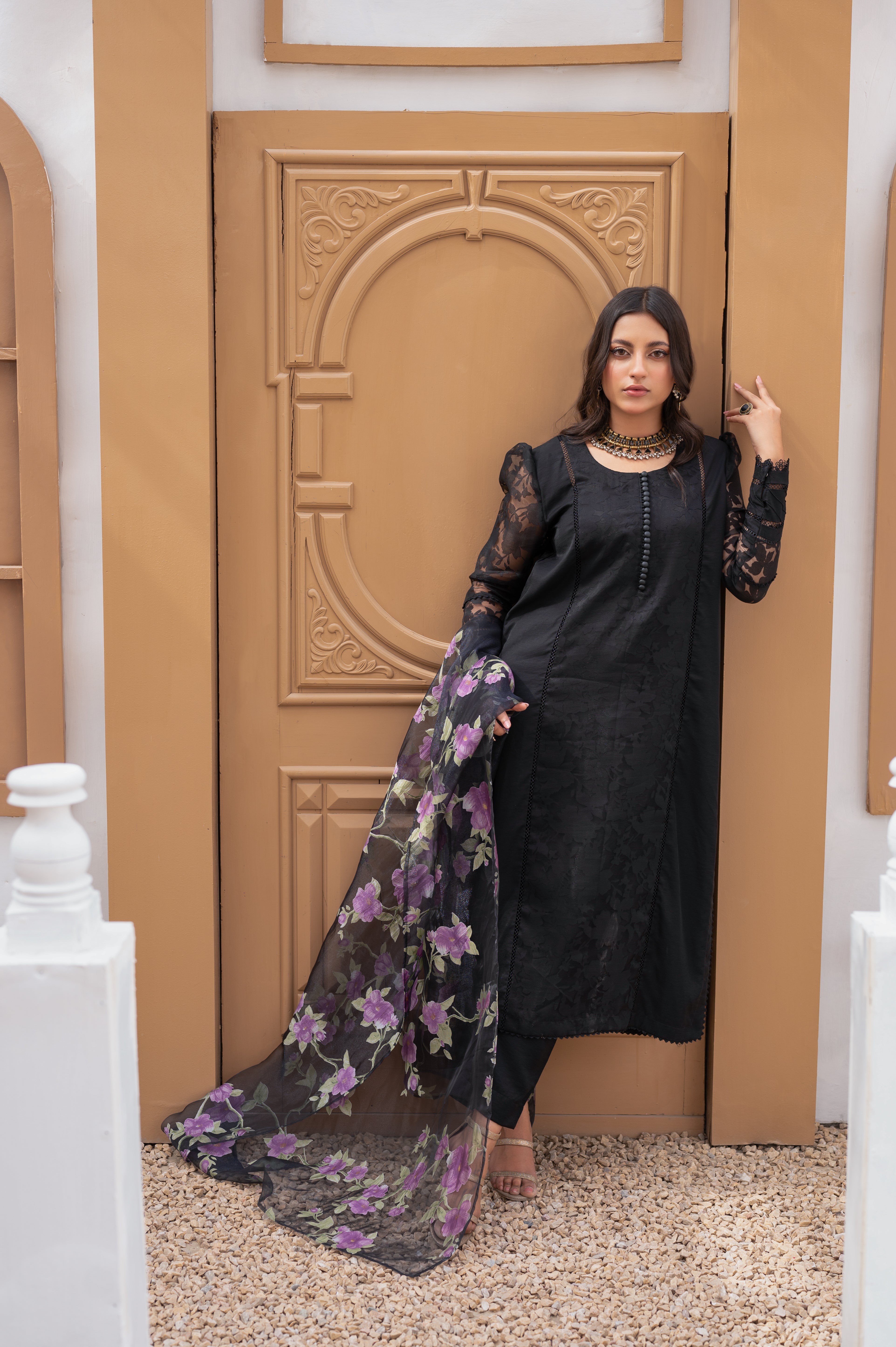 Gul-e-Siyah - گلِ سیاہ - Shamray