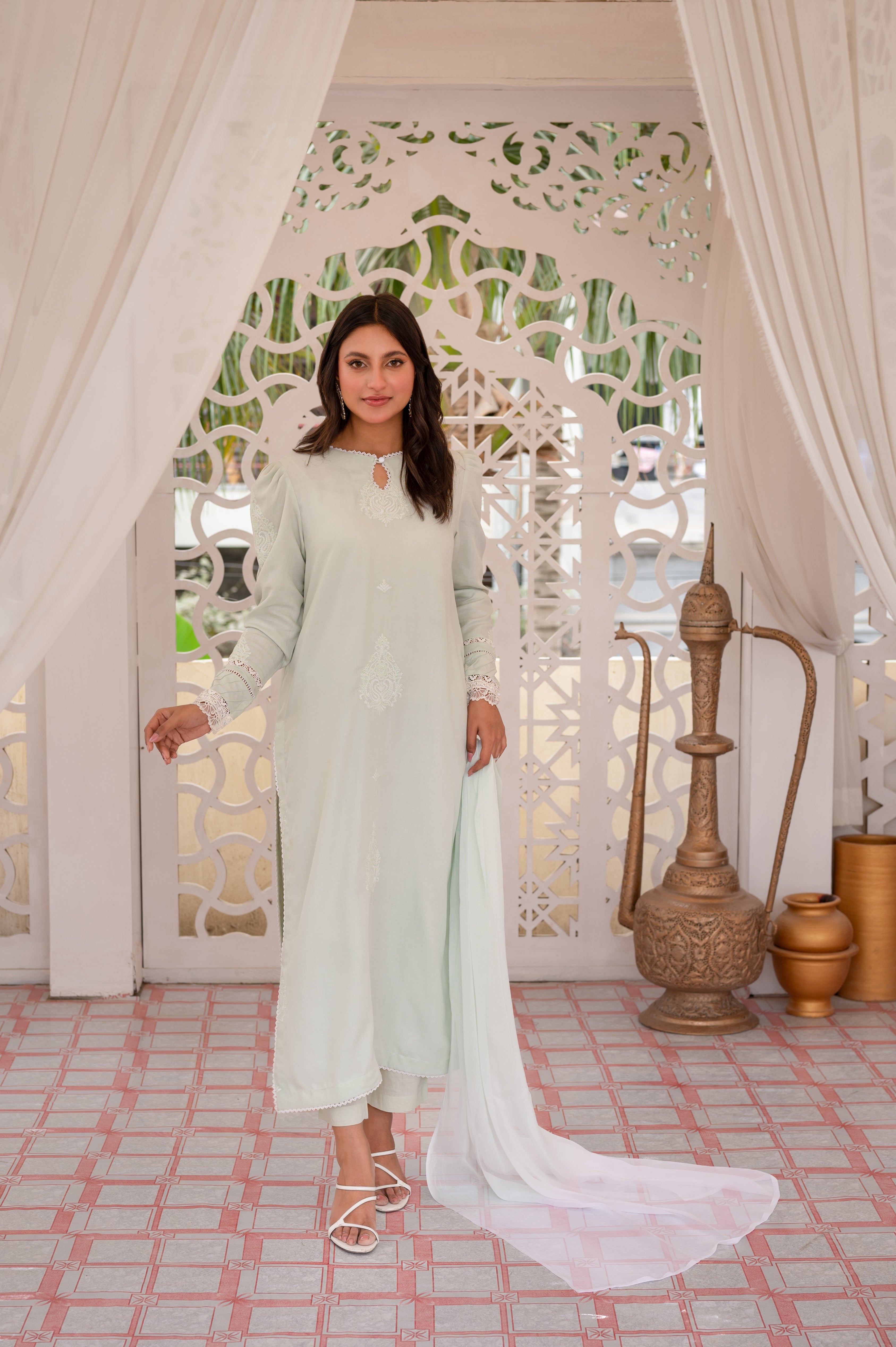 Mint Kahani - (منٹ کہانی) -  Dobby Shamrey