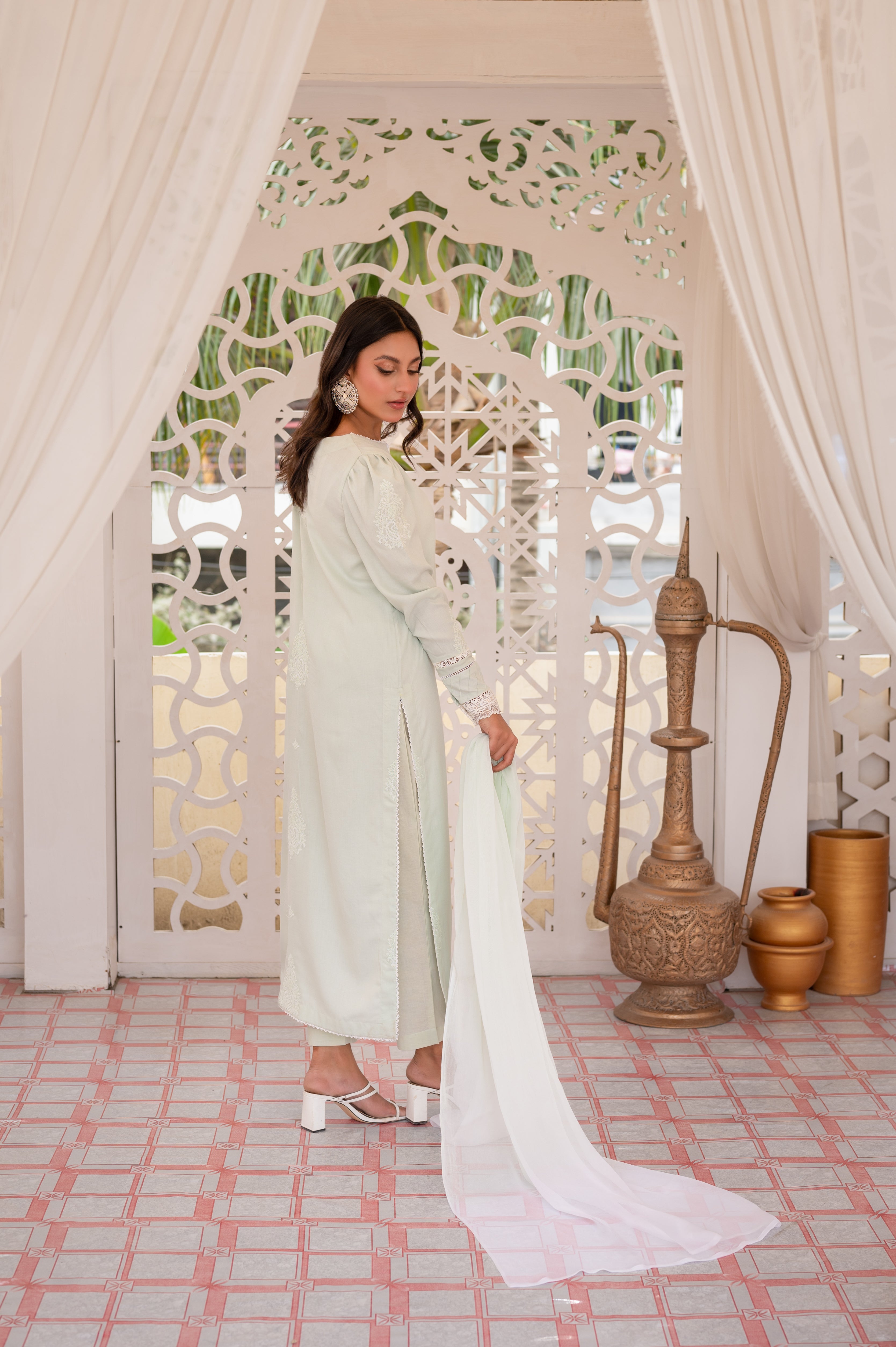 Mint Kahani - (منٹ کہانی) -  Dobby Shamrey